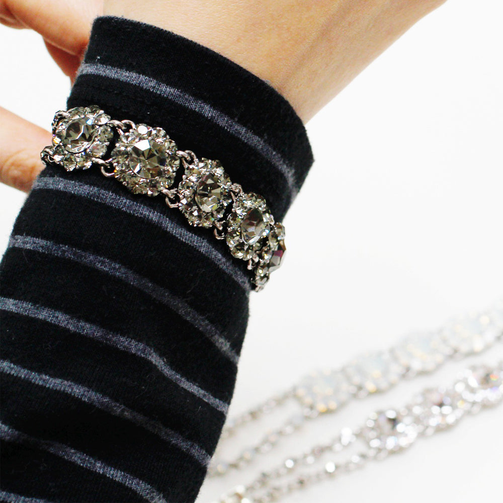 BNP Jewelry Flower Bracelet Party Birthday Stone Korean Design Feminine Luxury Style Made in Korea